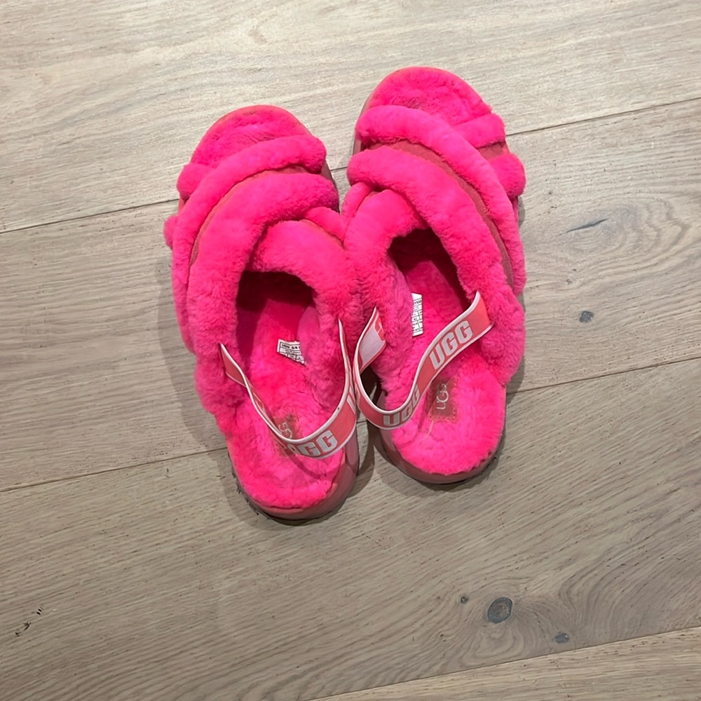 Hot pink platform ugg slippers women’s size 11